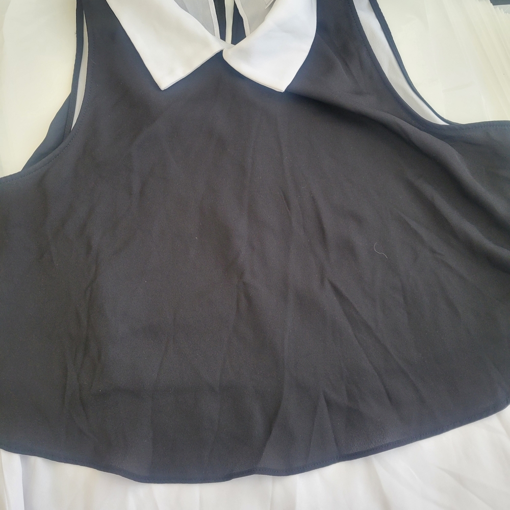 Three Hearts Black and White Collared Blouse
